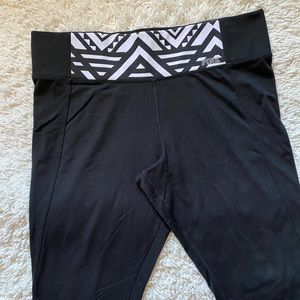 Pink Victoria’s Secret Yoga size large